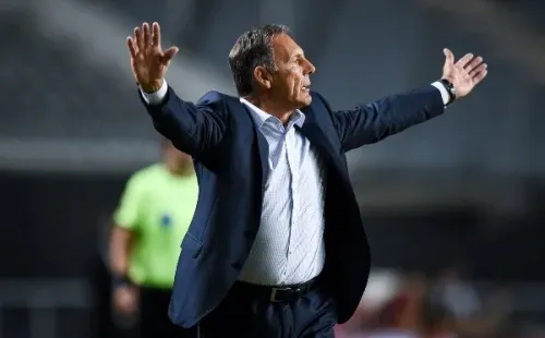 Miguel Russo piensa en la Copa Libertadores. (Foto: Getty)