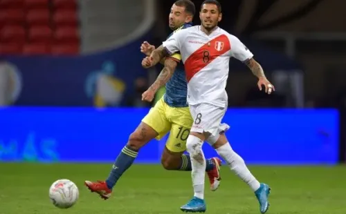 Edwin Cardona frente a Perú. (Foto: Getty)