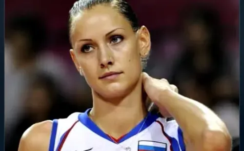 Tuit en referencia a la '8 de Rusia' del voley femenino, Nataliya Goncharova