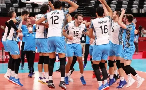 Argentina se enfrentará con Francia en la semifinal del vóley masculino de Tokio 2020 y buscará una victoria para asegurarse una medalla (Foto: Getty Images).