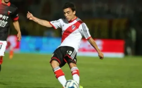 Urribarri con la camiseta de River.