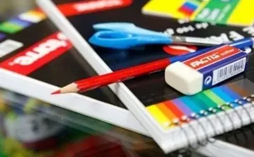 Útiles que estarán disponibles en la canasta escolar de Precios Cuidados 2022.