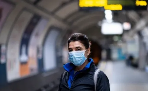 España eliminó el uso de barbijo