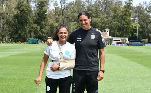 Germán Portanova, DT de la Selección, con Daniela Díaz, ahora ex DT de Belgrano.