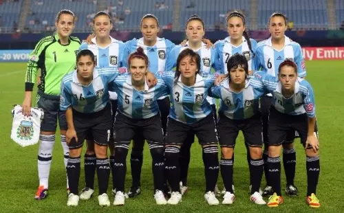 El último Sub 20 que jugó un Mundial, con algunas caras conocidas: Laurina Oliveros, Camila Gómez Ares, Noelía Espíndola, Mariana Larroquette, Yael Oviedo, Agustina Barroso, Adriana Sachs, Mica Sandoval, Mica Cabrera, enytre otras.