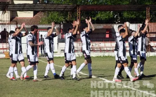 Twitter: @Club_Merce