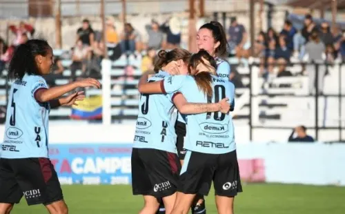 UAI Urquiza sigue invicto, con puntaje ideal y con 36 goles en siete partidos. (Prensa UAI)
