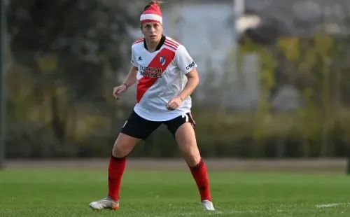 López siguió jugando pese al golpe y al corte que recibió.