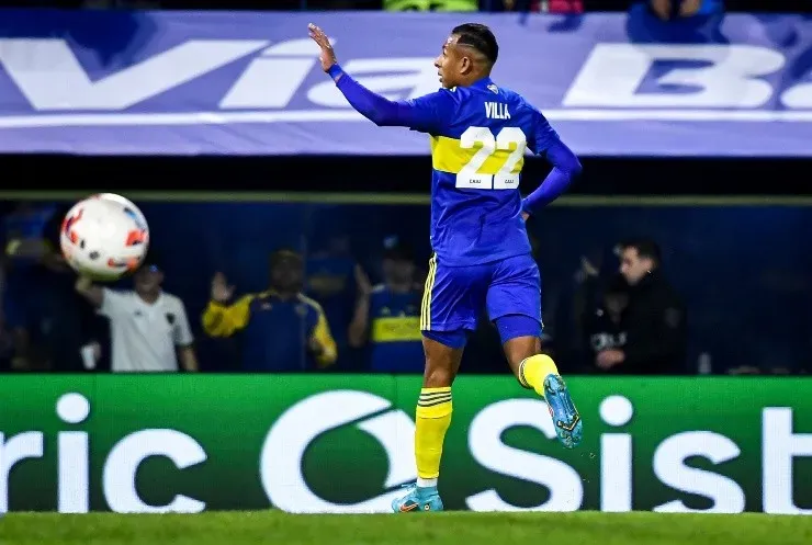 Villa, el extremo titular de Battaglia.