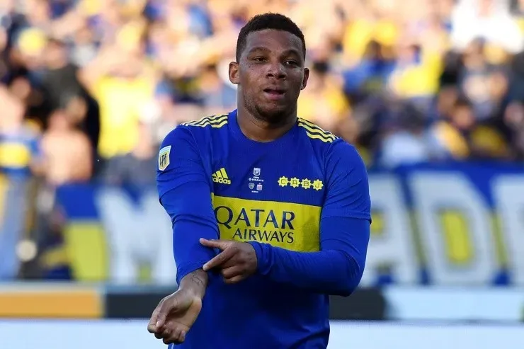 Riquelme sorprendió con un elogio para Fabra.