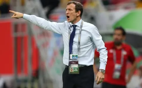 El Vasco Arruabarrena, DT de Emiratos Árabes Unidos.