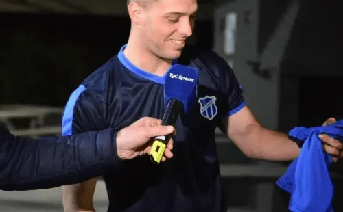 El estadio de Ezeiza FC llevará el nombre de Santiago Maratea.