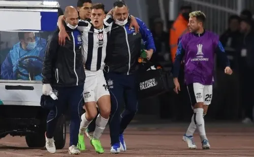 Michael Santosentró por Girotti.