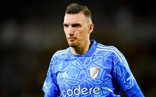 Franco Armani, pese a la lesión, estaría para visitar a Boca (foto: Getty)