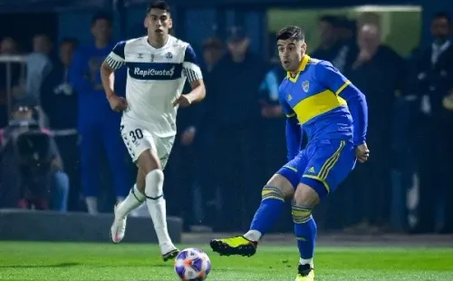 El Lobo y el Xeneize se enfrentan en la reanudación del partido por la fecha 23 de la Liga Profesional 2022 (Foto: Getty Images)
