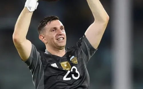 Emiliano Martínez reveló por qué no quiso usar la camiseta número 1 en Qatar.