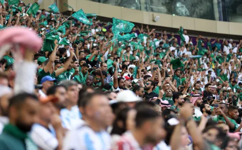 Arabia Saudita ganó por la mínima en la cancha y goleó en las tribunas.