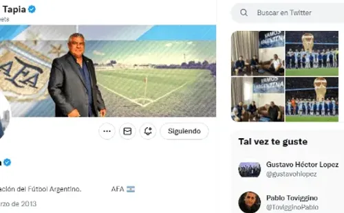 Las últimas fotos de Tapia (en la esquina superior derecha) muestran todas sus cábalas.