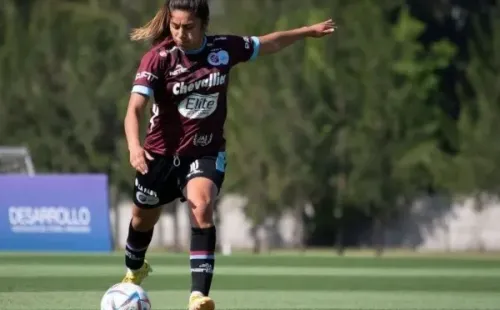 Daiana Falfán renovó con UAI Urquiza.