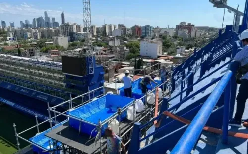 La foto que tanto llamó la atención sobre el ensayo de carga en la tercera bandeja sur de la Bombonera.