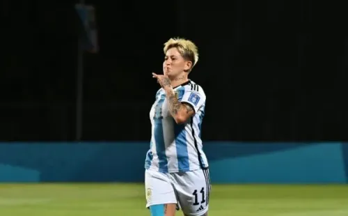 Yamila, ahora jugadora del Palmeiras, convirtió el 3 a 0. (PRENSA AFA)