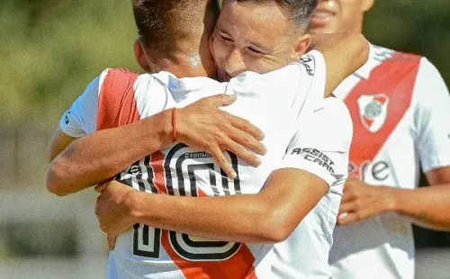 Twitter: @Riverplate