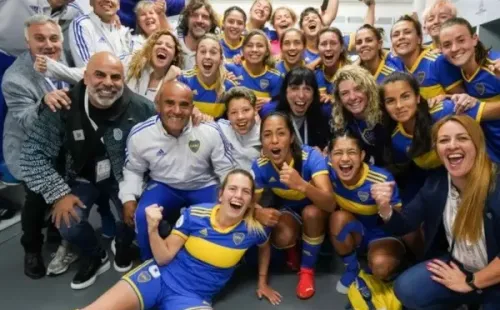 La jefa de prensa siguió trabajando en el club y fue parte de la delegación en la Libertadores.