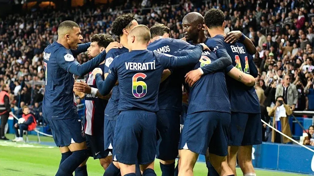 Twitter: @IamDaniloP