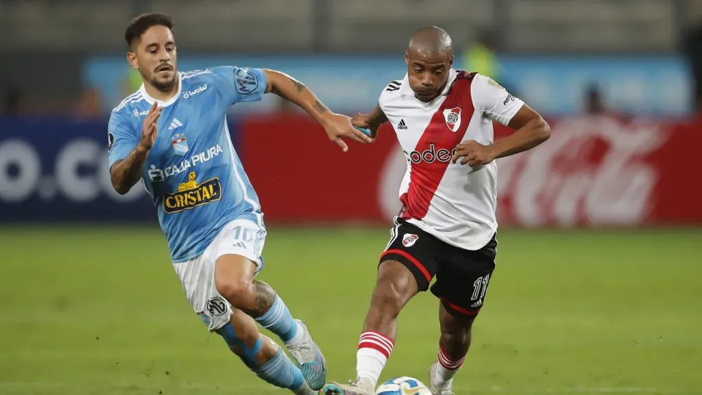 Nicolás De La Cruz con la camiseta de River. (Foto: Getty)