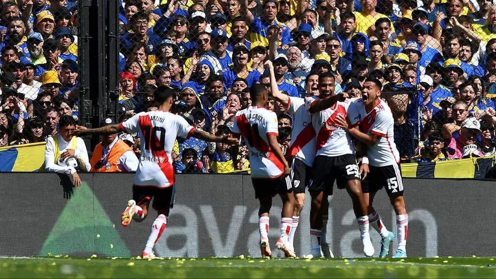 El festejo de los jugadores de River en la Bombonera.