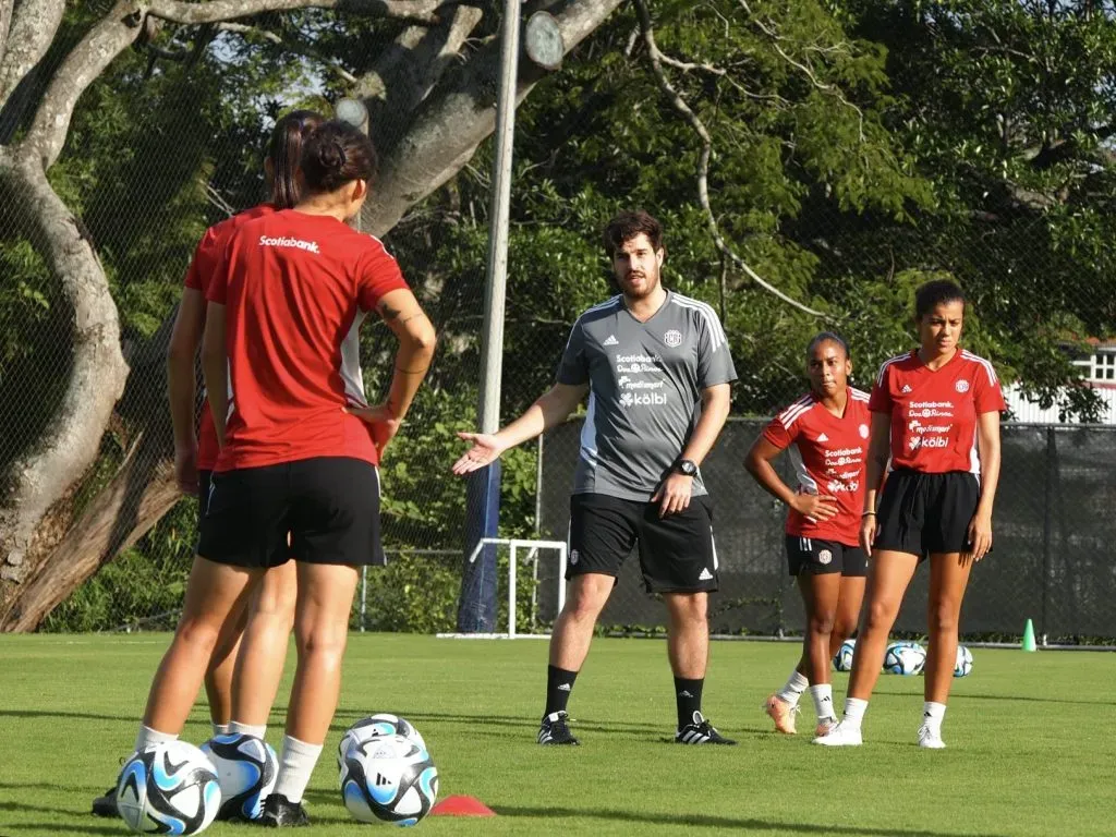 El español Beni Rubido es el nuevo DT de la selección Tica. Foto: FCRF.
