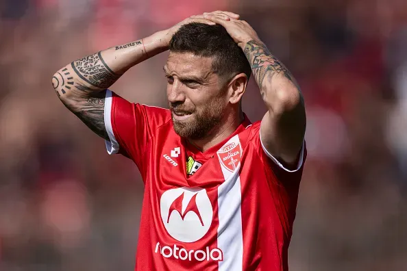 Papu Gómez llegó a disputar solo dos partidos en Monza