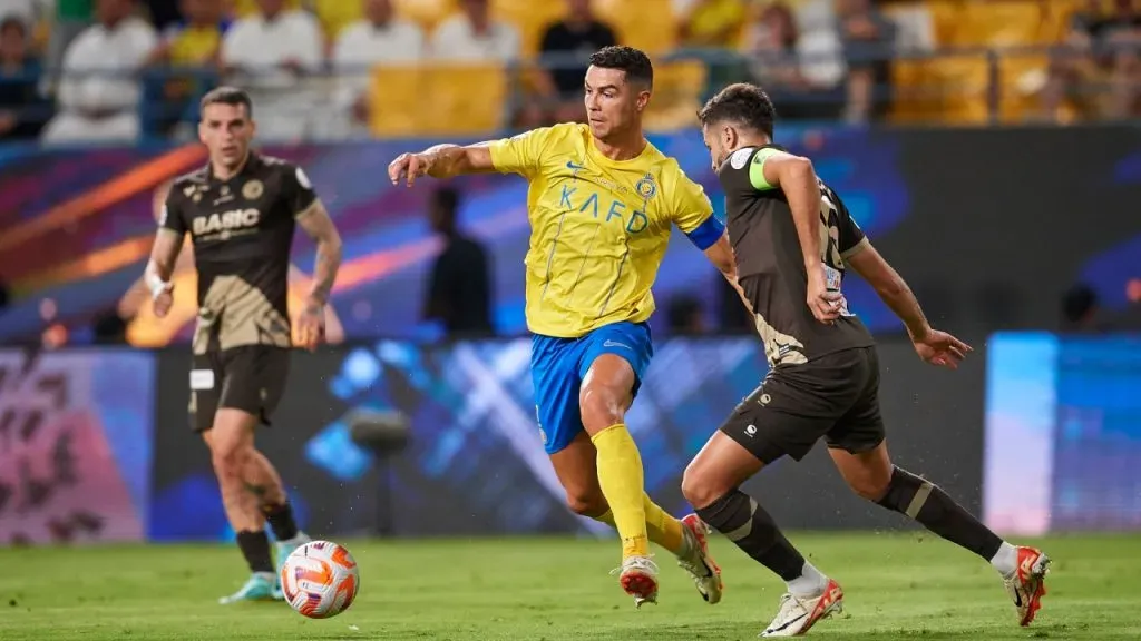Cristiano Ronaldo, en el partido Al Nassr vs. Damac (Getty Images).