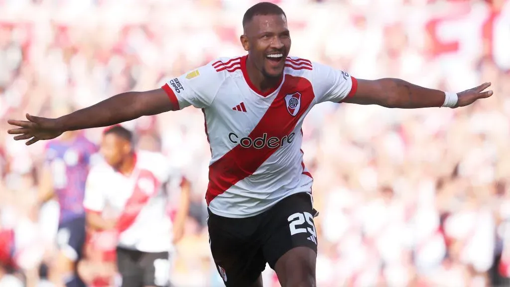 Rondón celebrando su gol ante Talleres. (Getty)