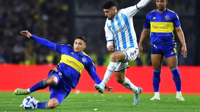 Ezequiel Fernández disputando los cuartos de final de la CONMEBOL Libertadores 2023 ante Racing. (Foto: Getty)