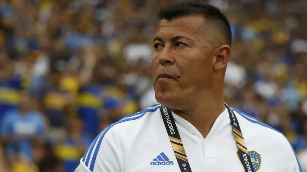 Jorge Almirón tomó una decisión polémica con el último cambio. (Foto: Getty)