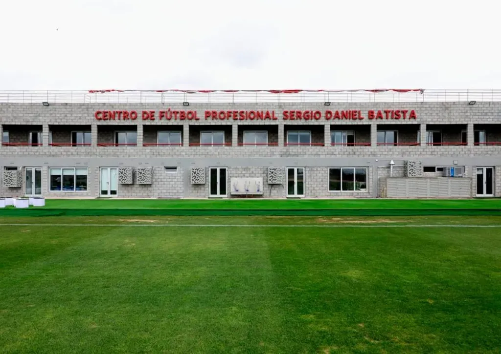 El predio de entrenamiento de Argentinos lleva su nombre. Crédito: Argentinos Juniors.