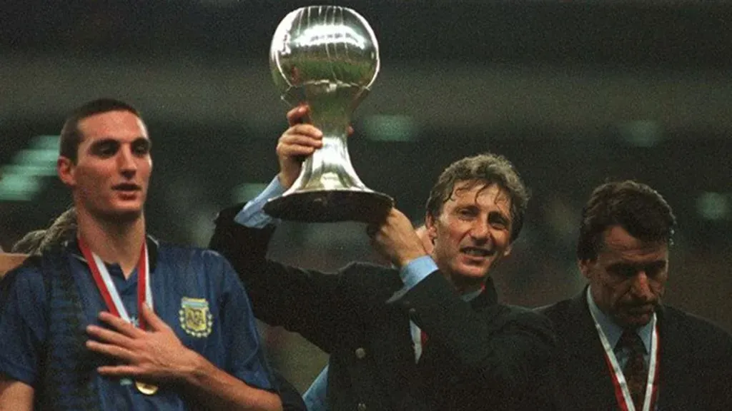 Unos de los campeonatos mundiales que consiguió en su etapa en las selecciones juveniles (Wikipedia)