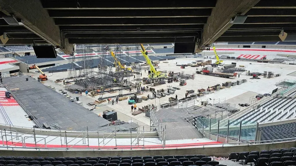Se desarmó el escenario de Taylor Swift y ahora se armará el de Roger Waters. (Foto: La Página Millonaria)
