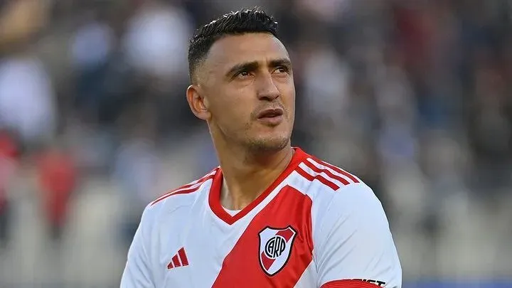 Matías Suárez con la camiseta de River.