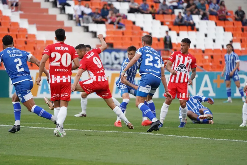 Instituto y Godoy Cruz se emparejaron en la última Copa de la Liga y empataron 1 a 1. (Foto: Instituto)