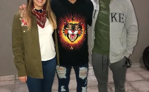 Sabrina Cortez, su novio y el Kun Agüero. (Foto: Instagram/@cortezsabri)