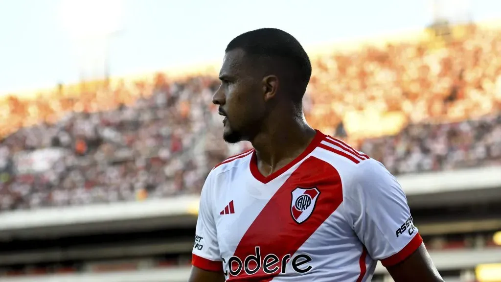 Salomón Rondón con la camiseta de River. (Foto: Getty)