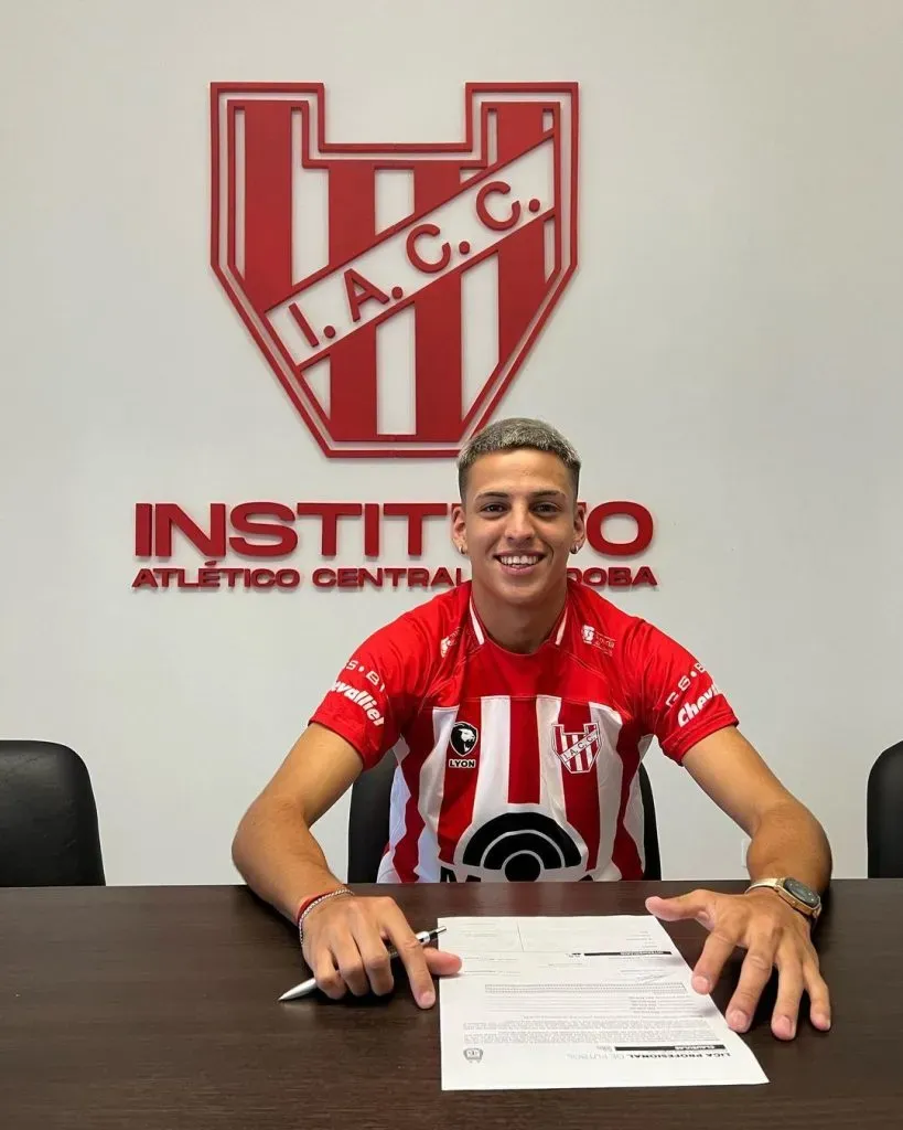 Jeremías Lázaro, Instituto