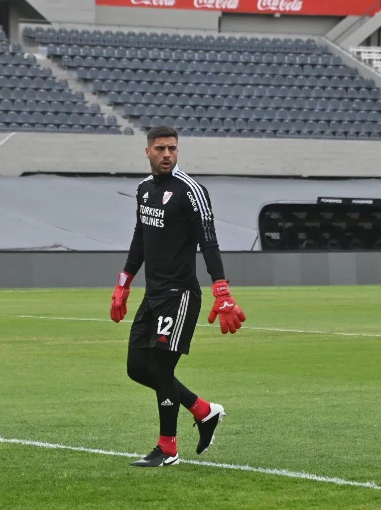 Franco Petroli antes de un amistoso a puertas cerradas ante Huracán. (Prensa River)