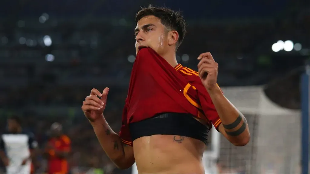 Paulo Dybala podría salir de la Roma en este mercado del invierno europeo. Getty Images.
