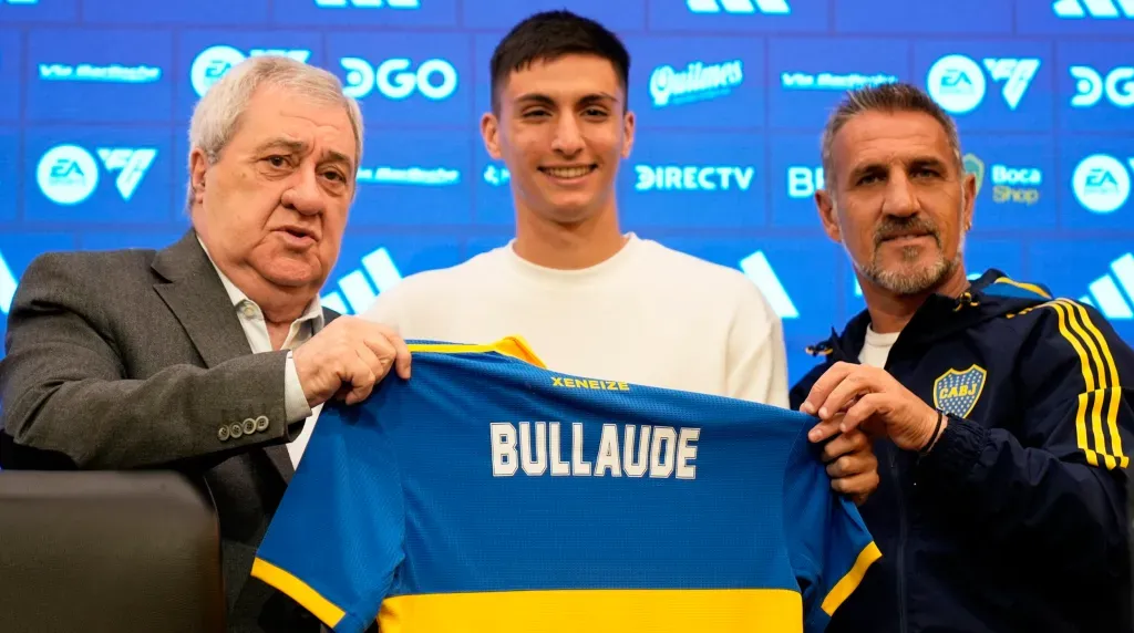 Bullaude en su presentación como refuerzo de Boca