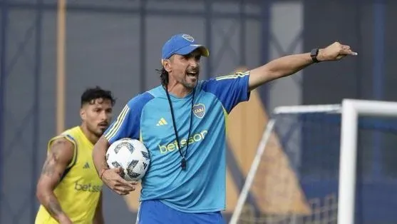El DT arma el Boca 2024 mientras espera la llegada de refuerzos. (Foto: Boca)