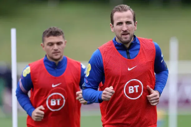 Trippier y Kane se conocen a la perfección, con más de 4 años como compañeros en Tottenham y el seleccionado inglés (Photo by Catherine Ivill/Getty Images)