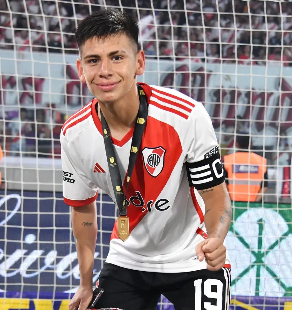 River oficializó la salida de Echeverri. Foto X.